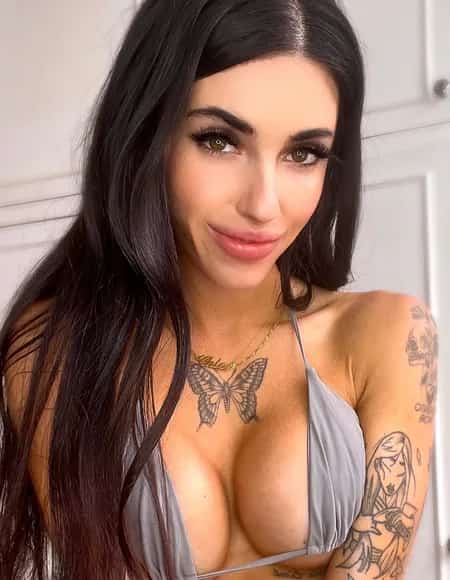 Chloe Mira profile photo