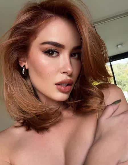 ⭐️ Elena Kamperi profile photo