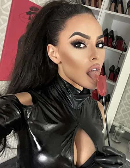 Evil Woman profile photo