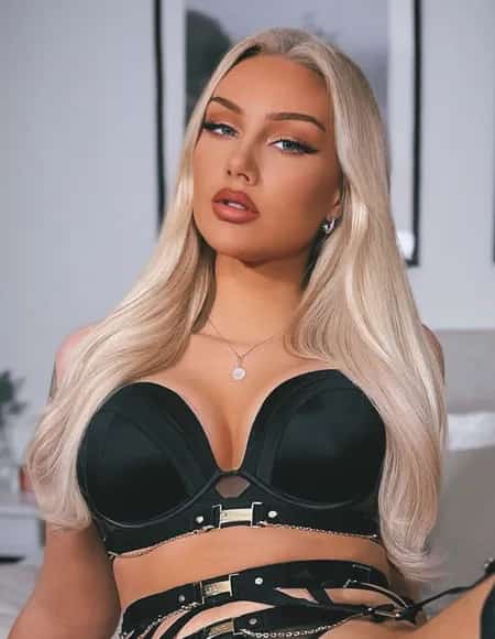 Mistress Linny 👑 profile photo