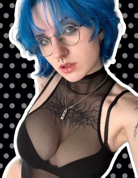 lyra crow profile photo