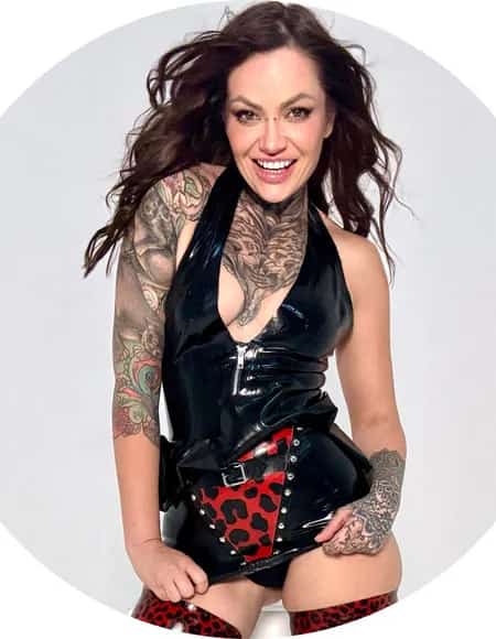 Mistress Nikky French | Mommy Femdom profile photo