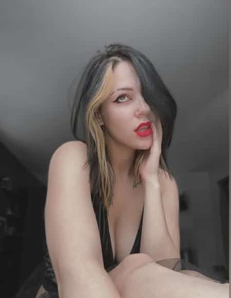 SarahLashe profile photo