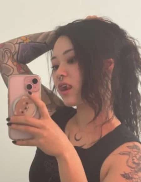 ur2dwaifu profile photo